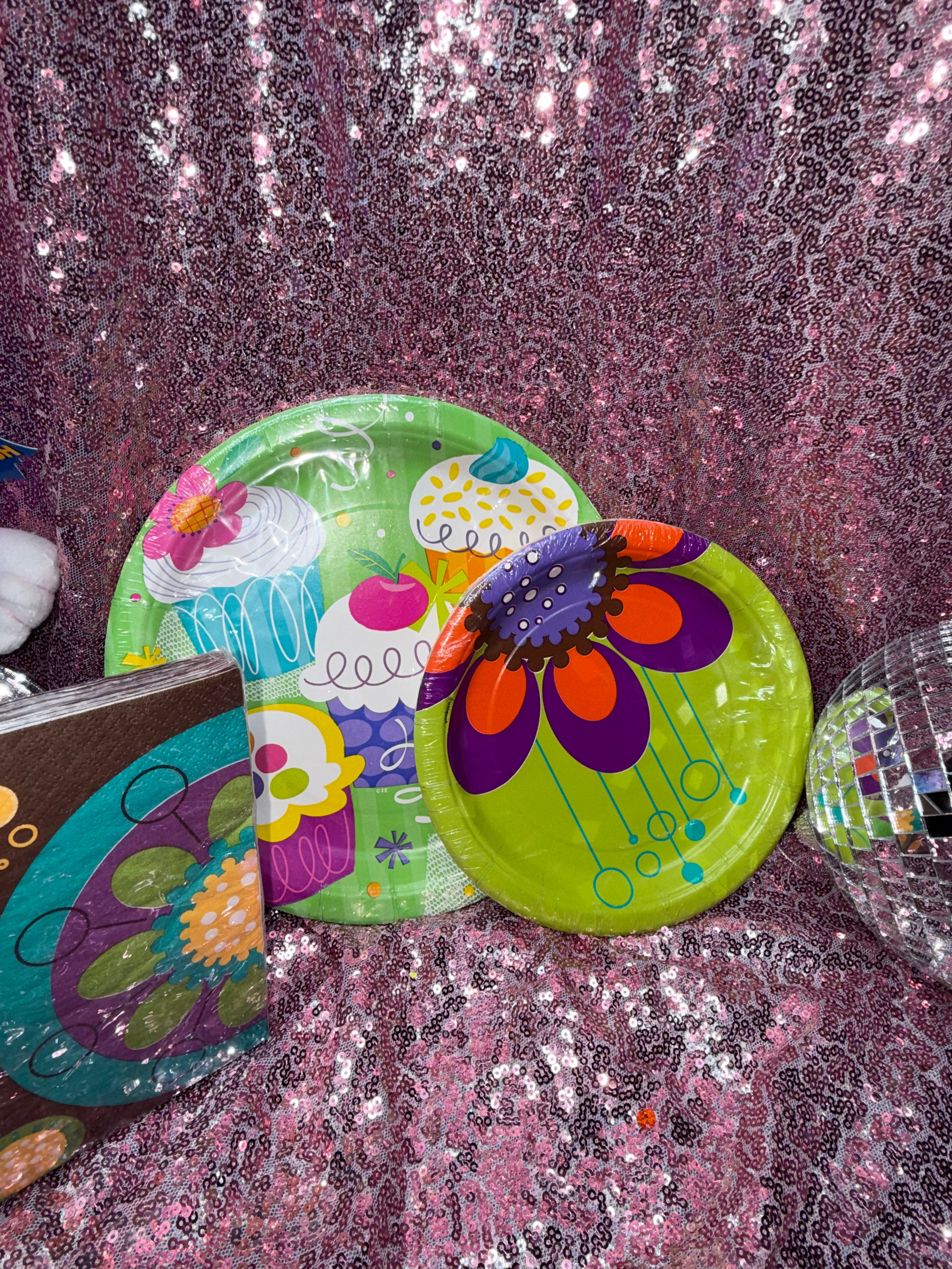 Y2K Groovy Party Tableware Set
