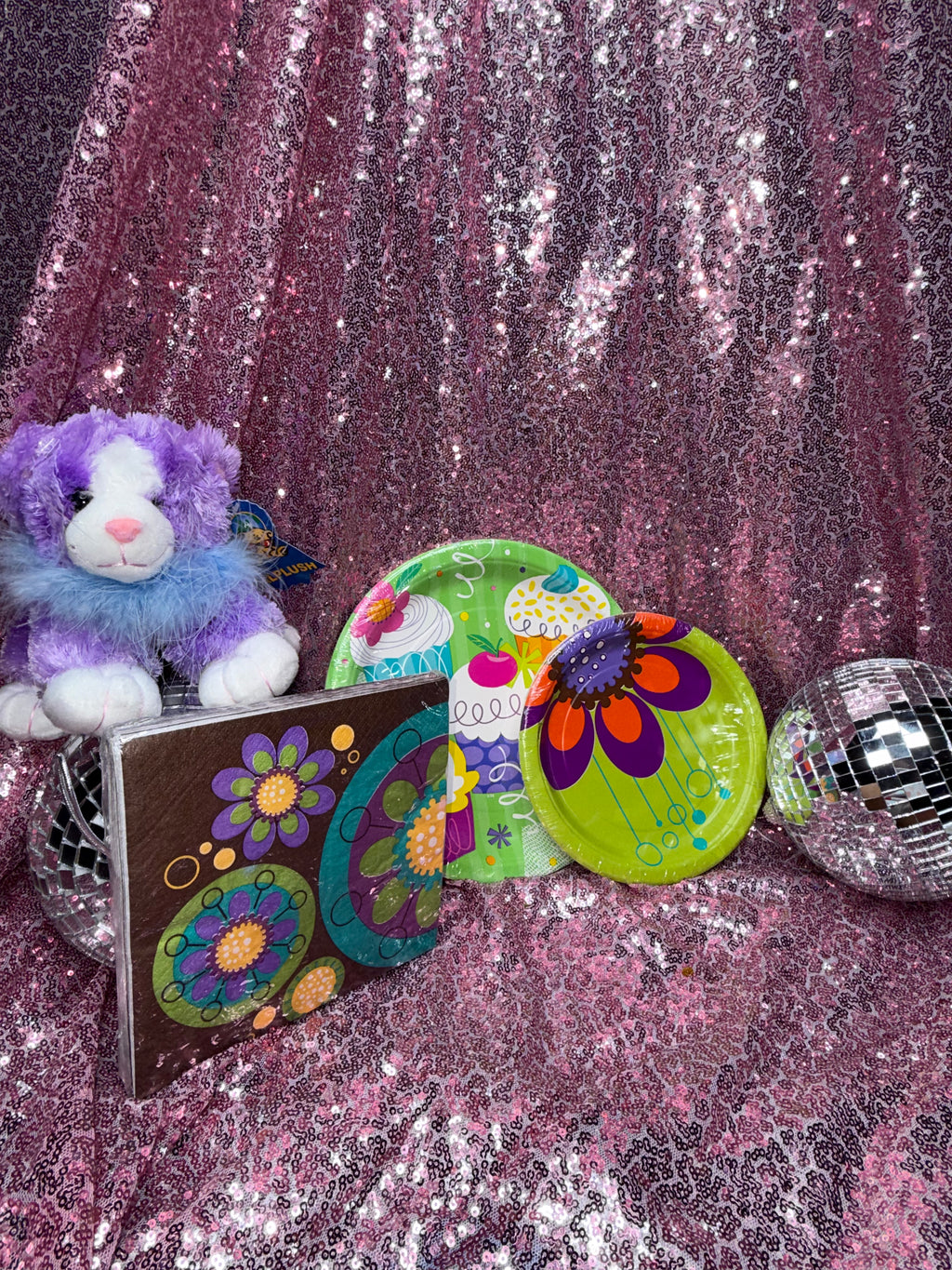 Y2K Groovy Party Tableware Set